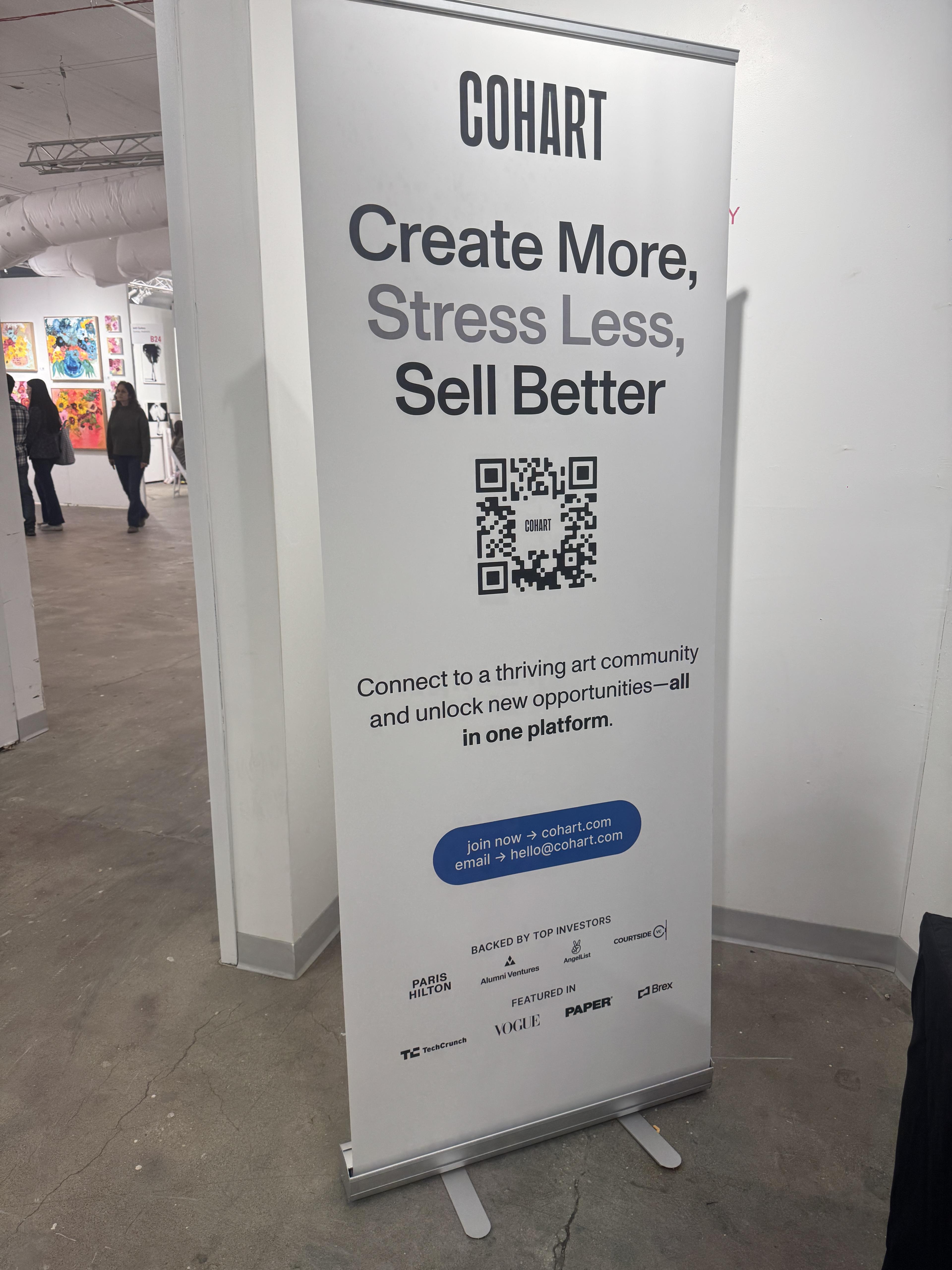 High-end art exhibition gallery experience